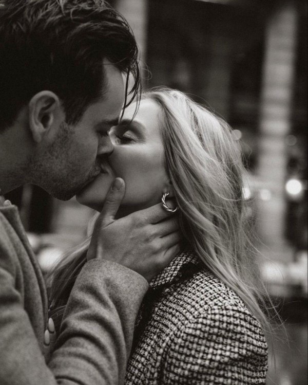 Мужиков с девушками