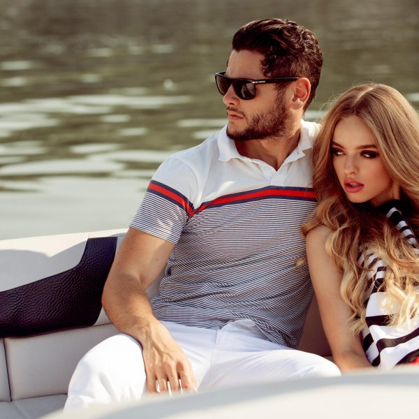 Мужиков с девушками