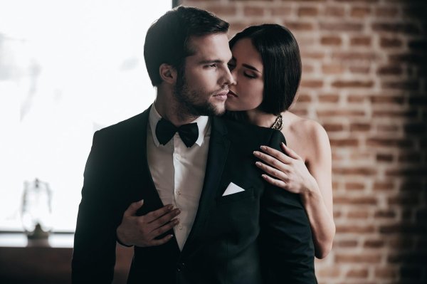 Мужиков с девушками