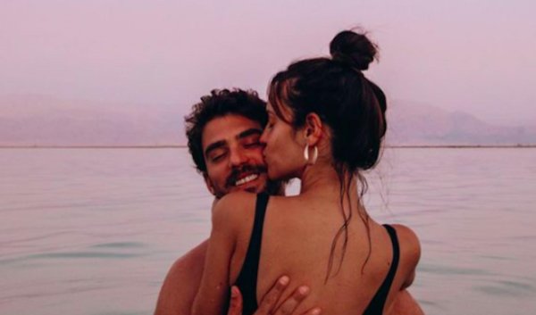 Мужиков с девушками