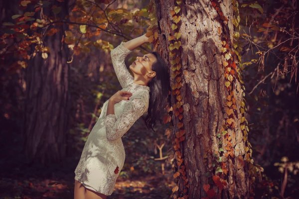 Леса с девушками