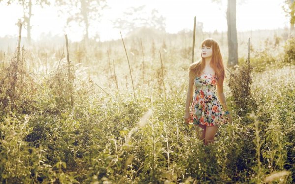 Леса с девушками