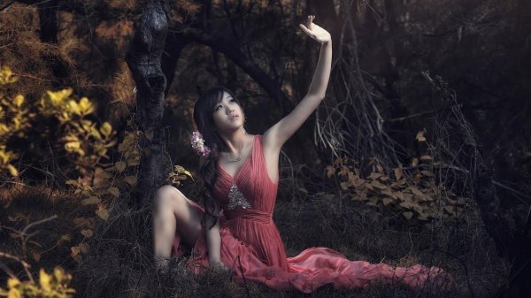 Леса с девушками