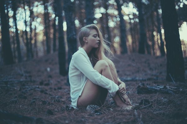 Леса с девушками