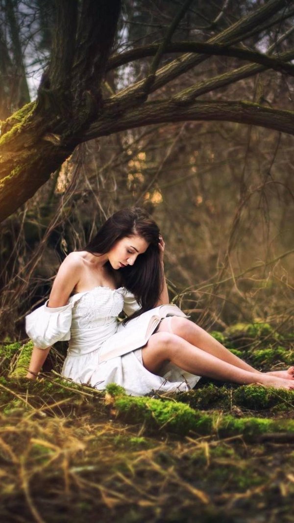 Леса с девушками