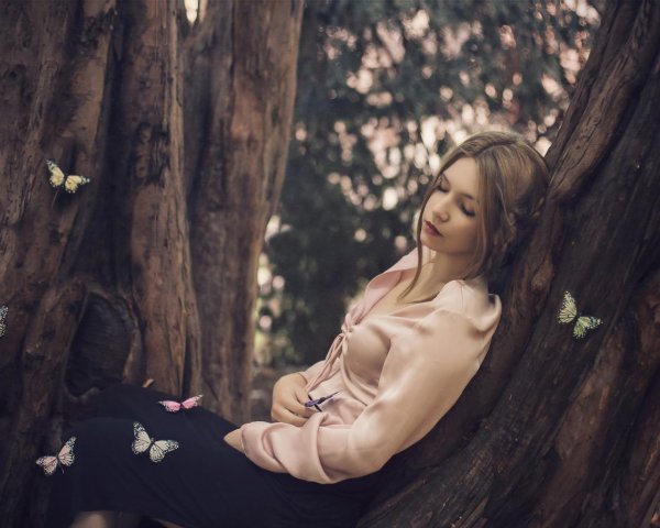 Леса с девушками