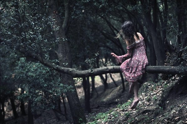 Леса с девушками