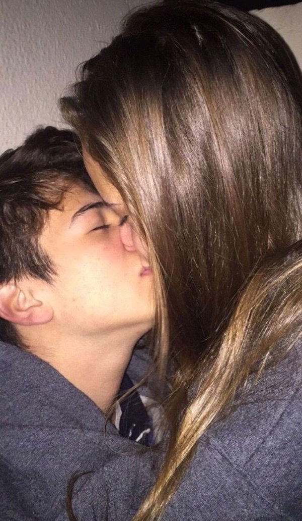 Девушка и мальчик