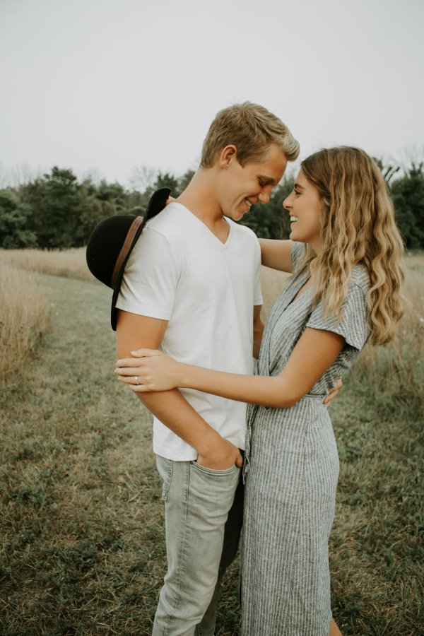 Девушка и мальчик