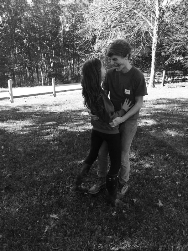 Девушка и мальчик