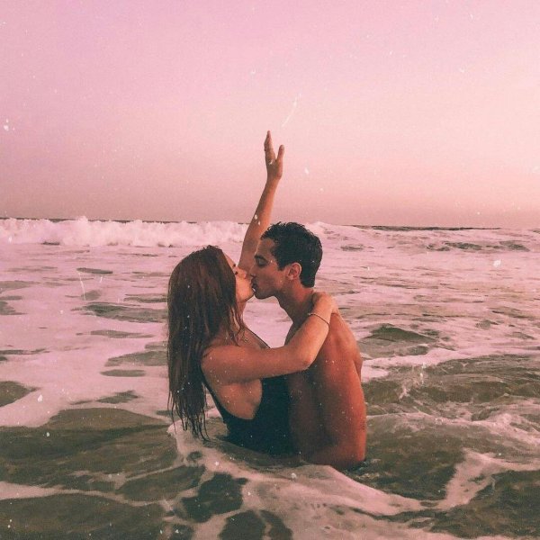 Девушка и мальчик