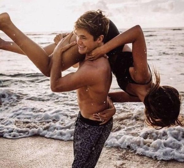 Девушка и мальчик