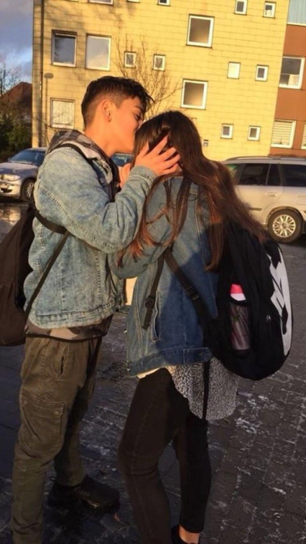 Девушка и мальчик