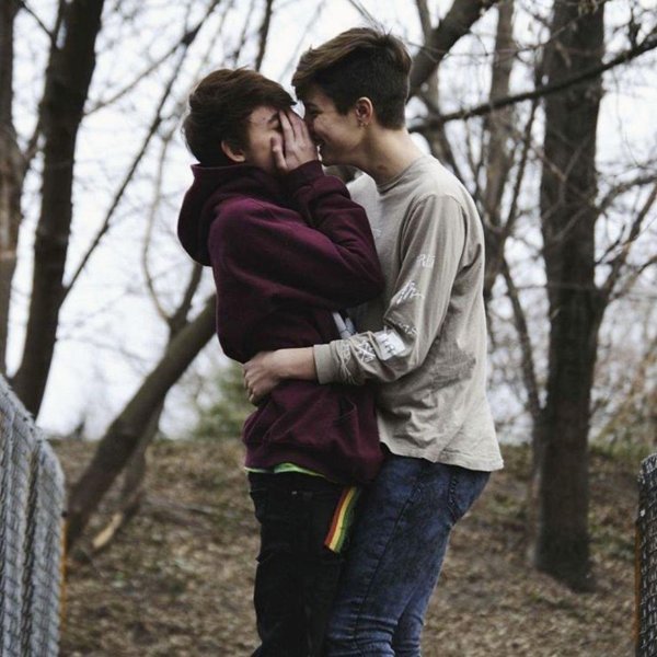 Девушка и мальчик