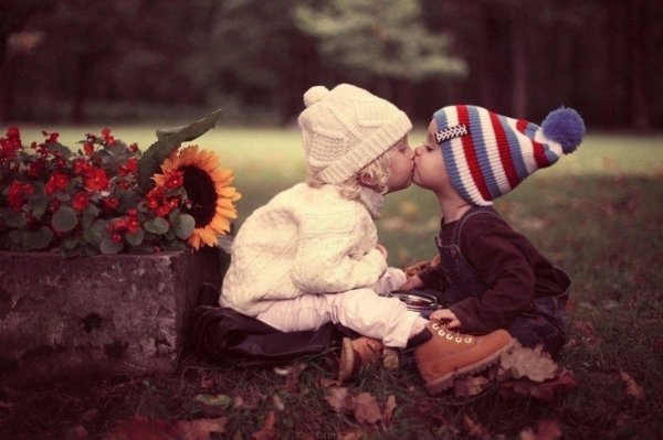 Девушка и мальчик