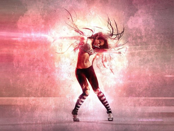 С танцующими девушками