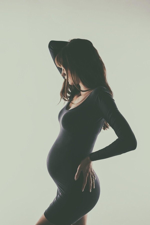 С беременными девушками