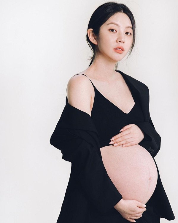 С беременными девушками