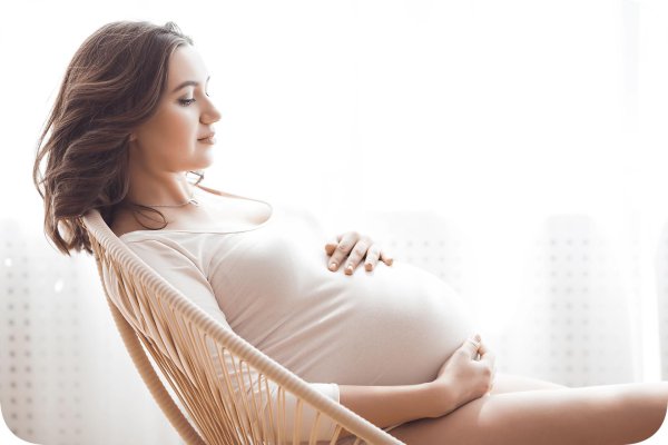 С беременными девушками