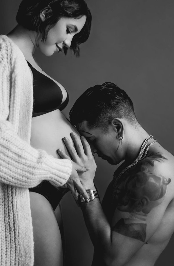 С беременными девушками