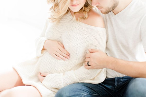 С беременными девушками