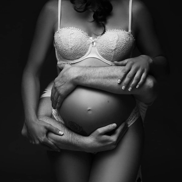 С беременными девушками