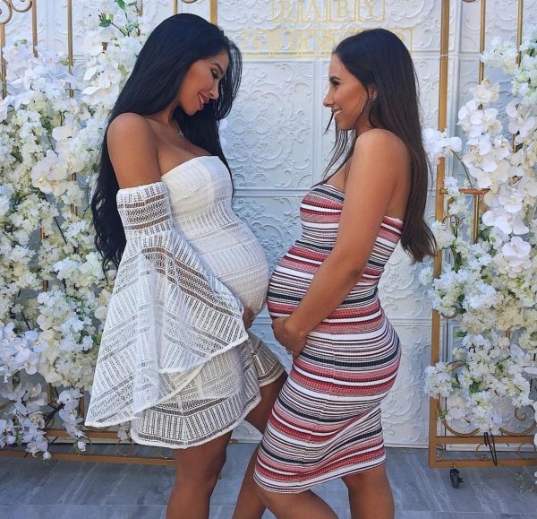 С беременными девушками