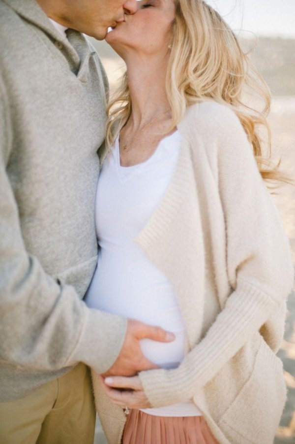 С беременными девушками