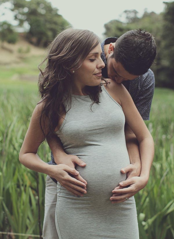 С беременными девушками