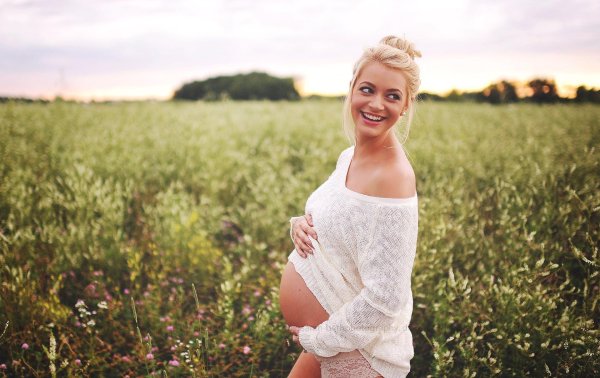 С беременными девушками