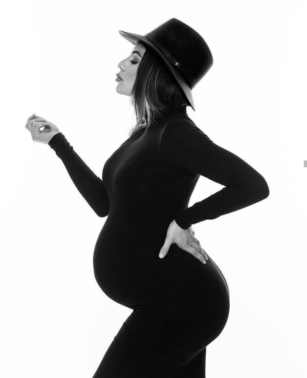 С беременными девушками