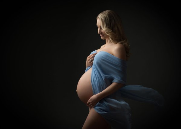 С беременными девушками