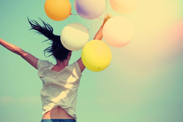Девушка и шары