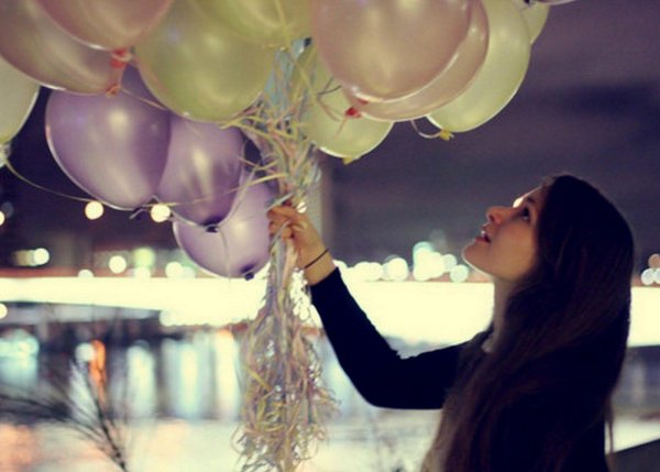 Девушка и шары