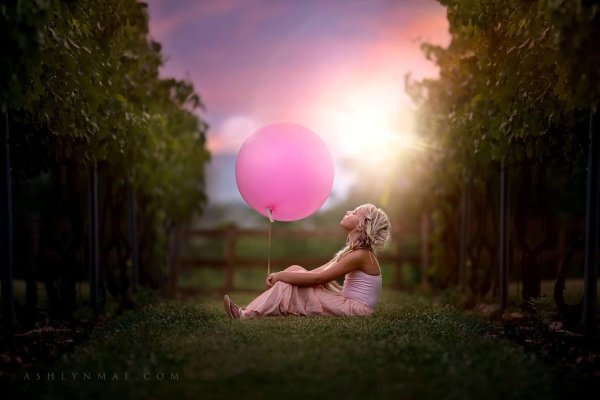 Девушка и шары