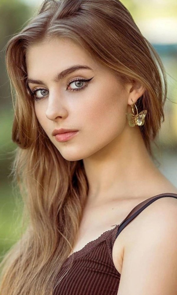 Самая девушка молодая