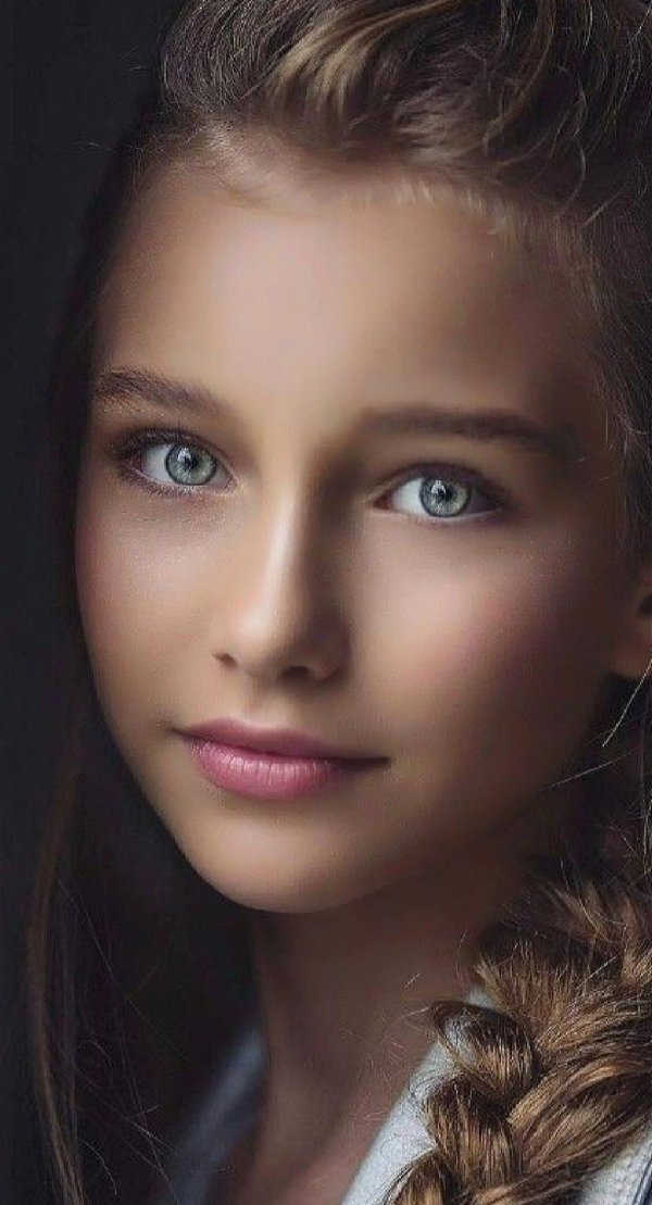 Самая девушка молодая