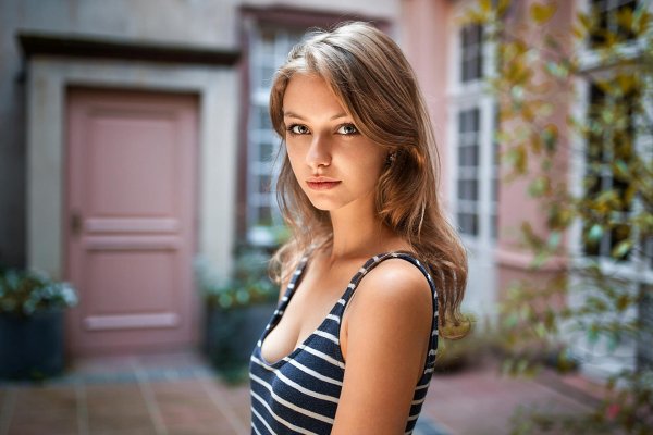 Самая девушка молодая