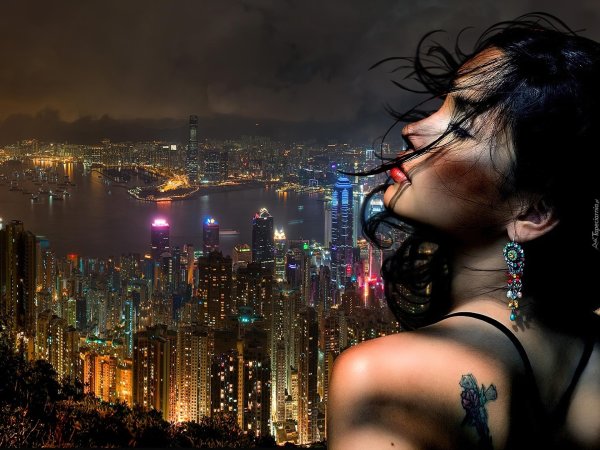 Девушка и город