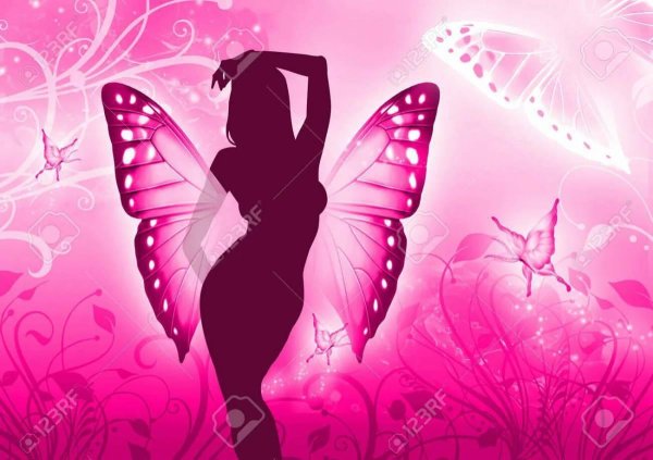 Бабочки и девушка