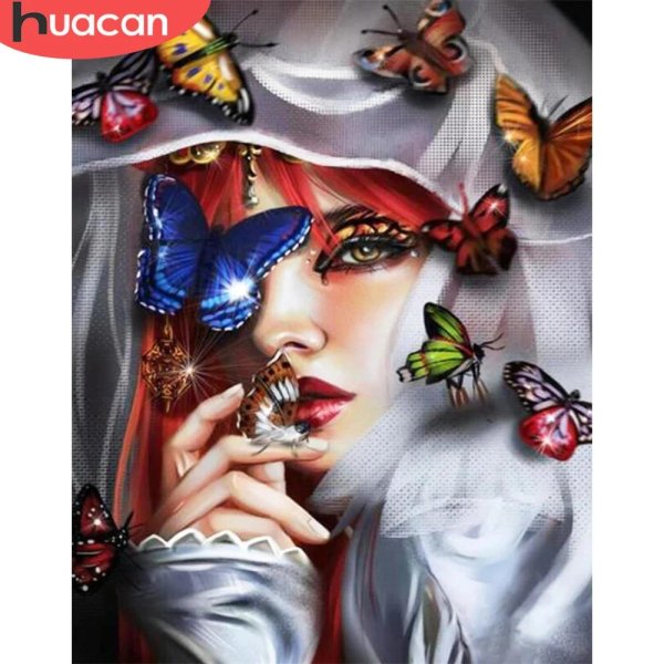 Бабочки и девушка