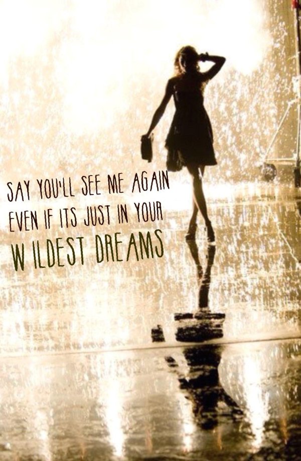 С дождем девушка