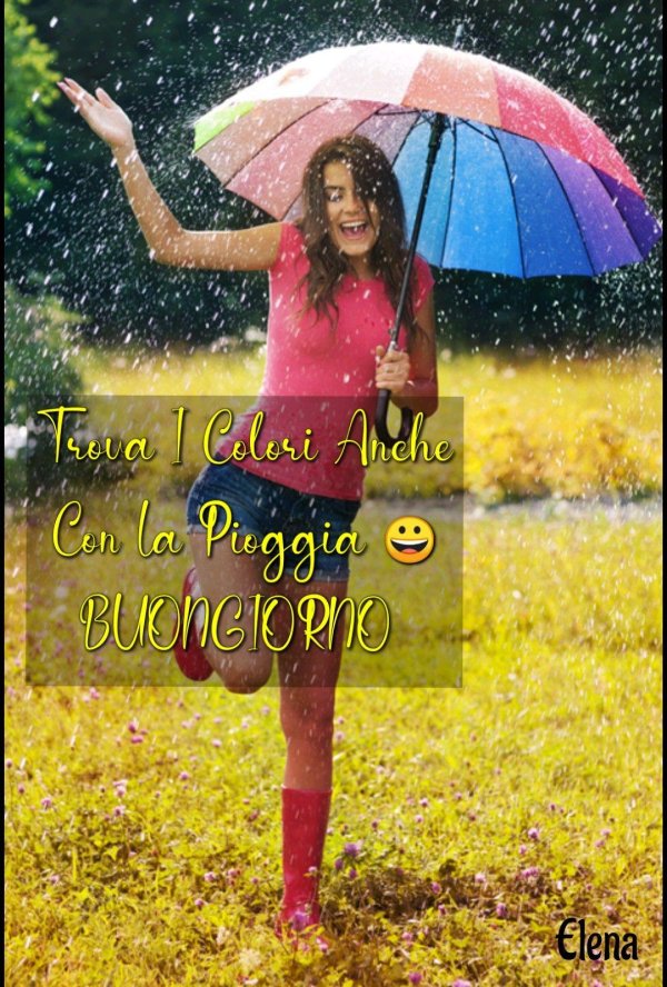 С дождем девушка