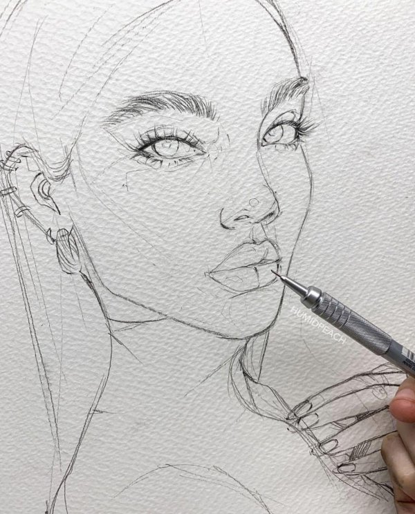 Девушка нарисованная легко