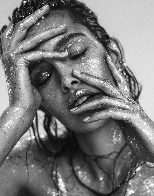 Креативные с девушками