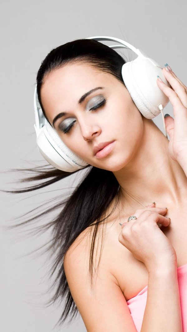 Музыкальные с девушками