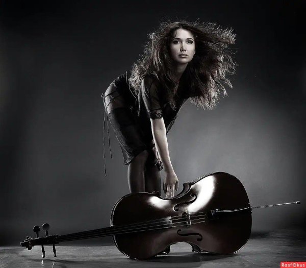 Музыкальные с девушками