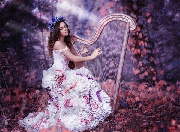 Музыкальные с девушками