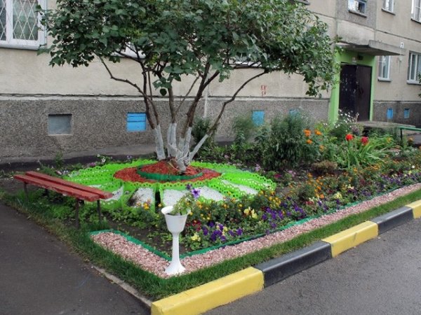 Дворов с цветами