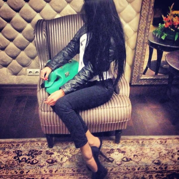 С кавказскими девушками